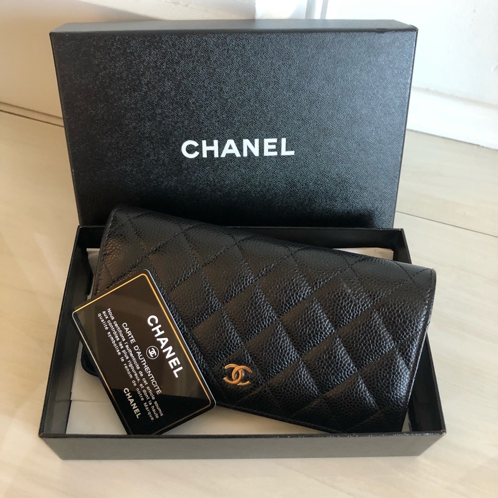 Chanel black Cavier Yen Wallet